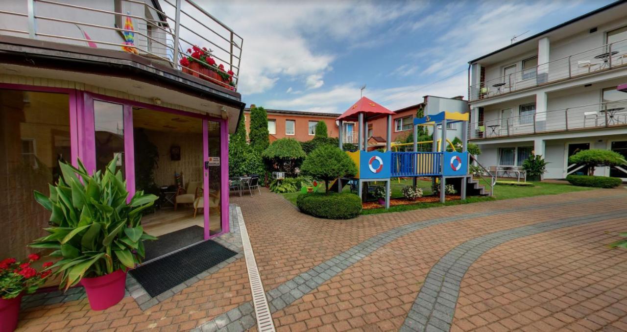 莱鲍Fonica住宿加早餐旅馆 外观 照片